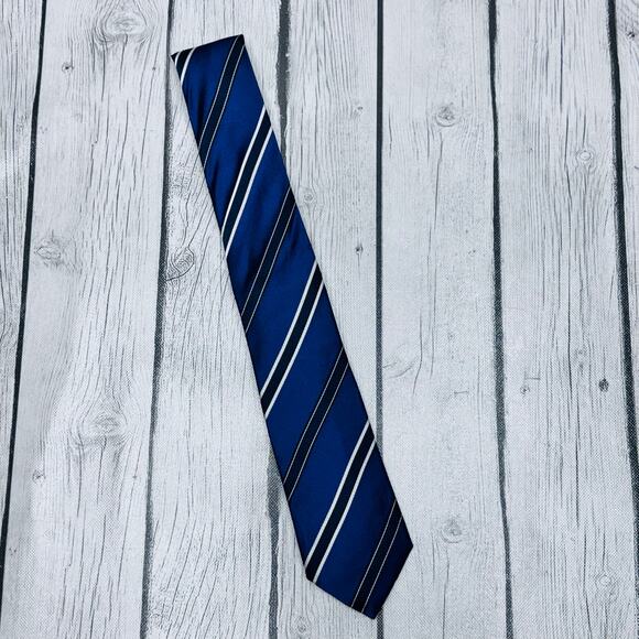 Hugo Boss Blue White Tonal Bias Slim Neck Tie 100% Silk - Picture 2 of 5